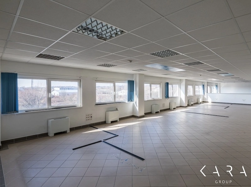 C-Moll Logisztikai Központ-3